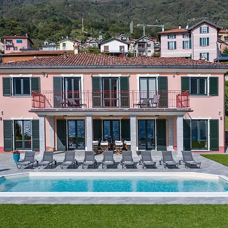 Villa Sleeps 14 With Pool&air Con Pianello Del Lario